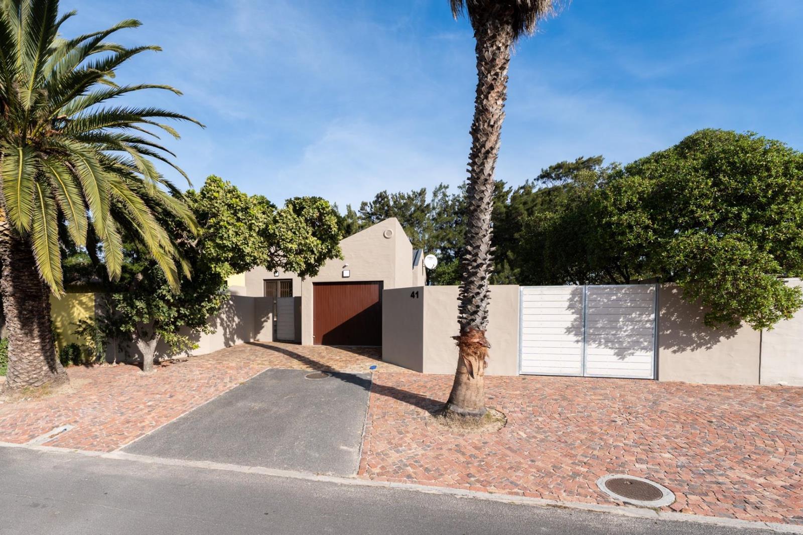 2 Bedroom House in Edgemead