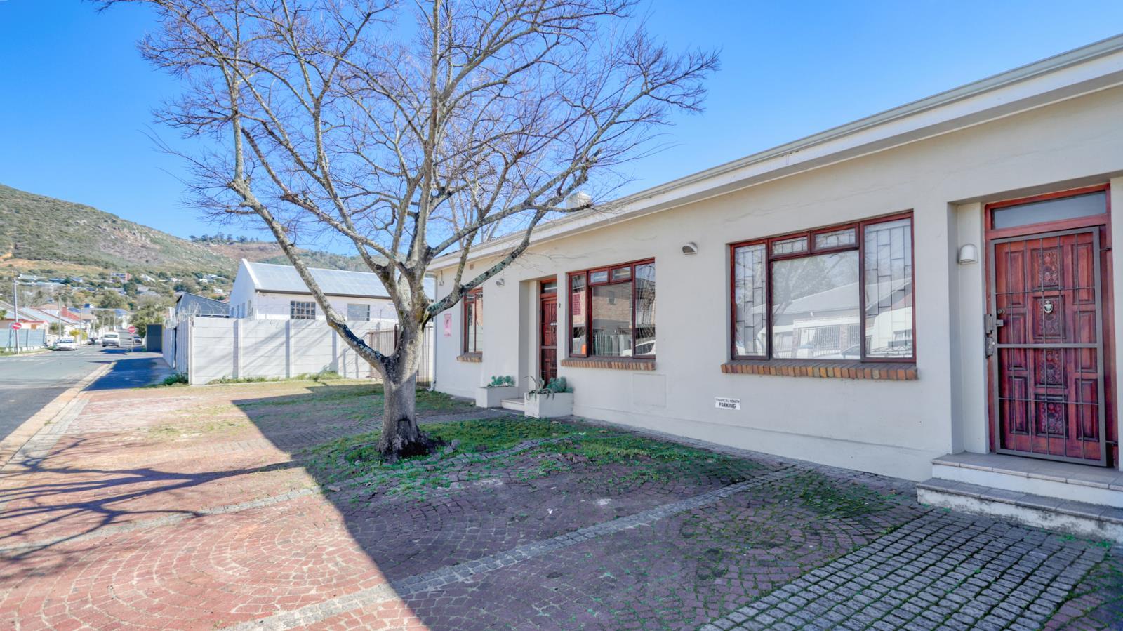 3 Bedroom House in Paarl Central