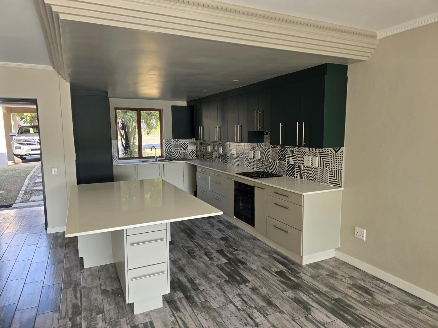 2 Bedroom Apartment in Lonehill