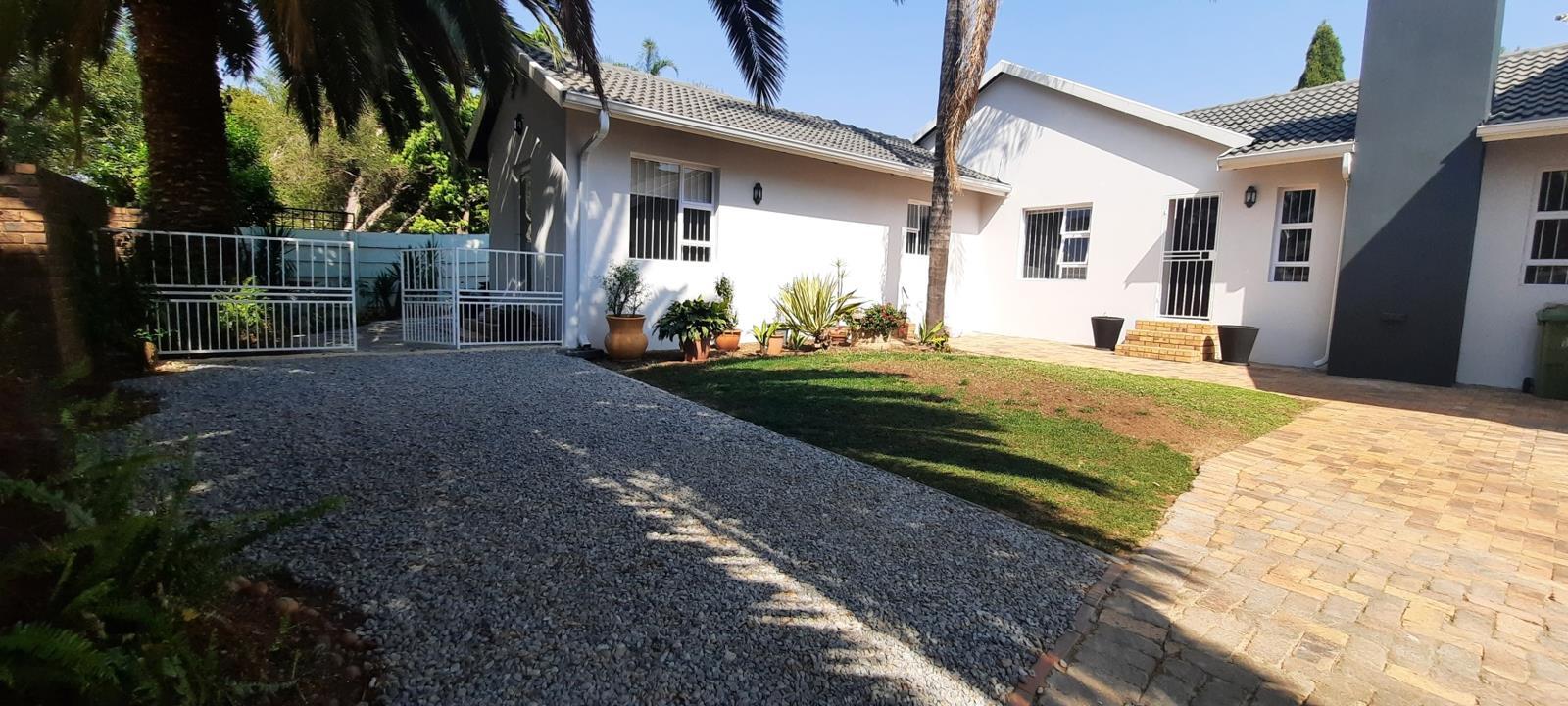 1 Bedroom Apartment in Gallo Manor