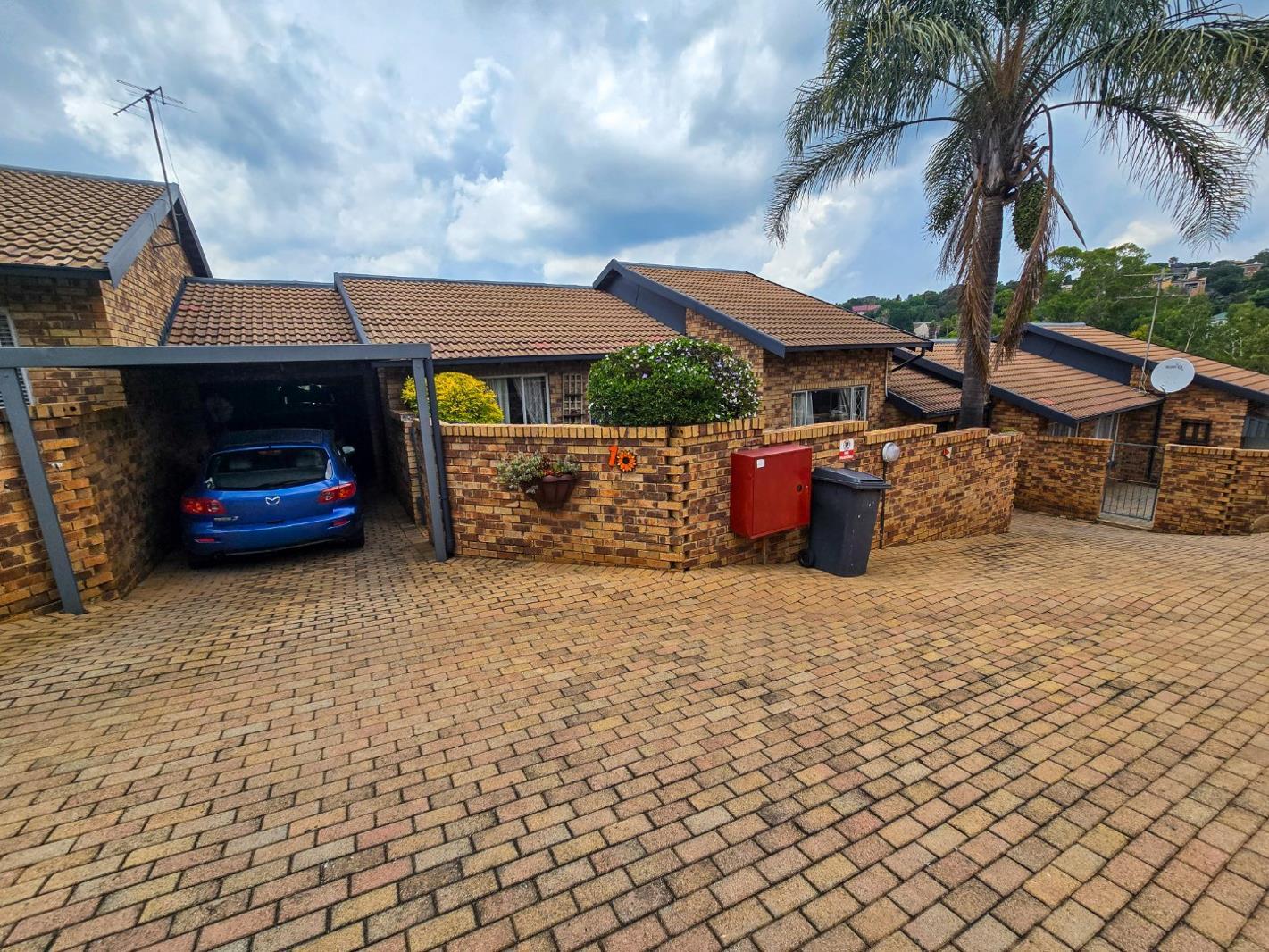 3 Bedroom Townhouse in Rangeview
