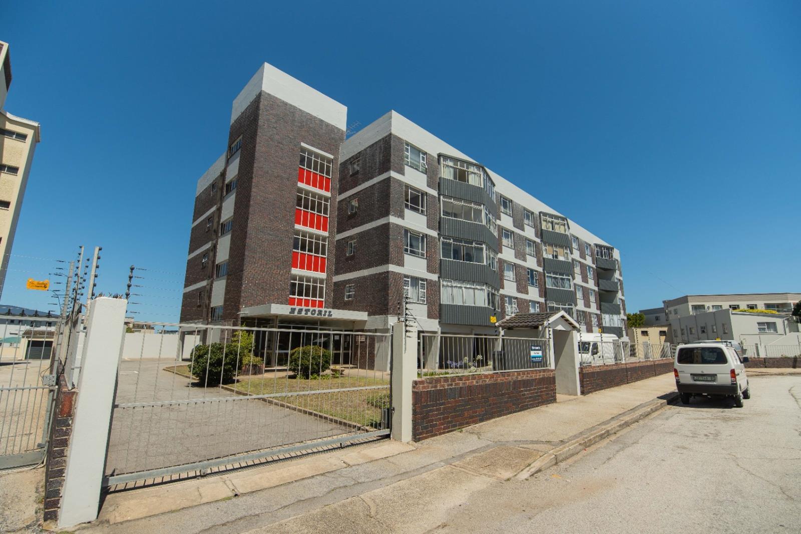 1 Bedroom Apartment in St Georges Park