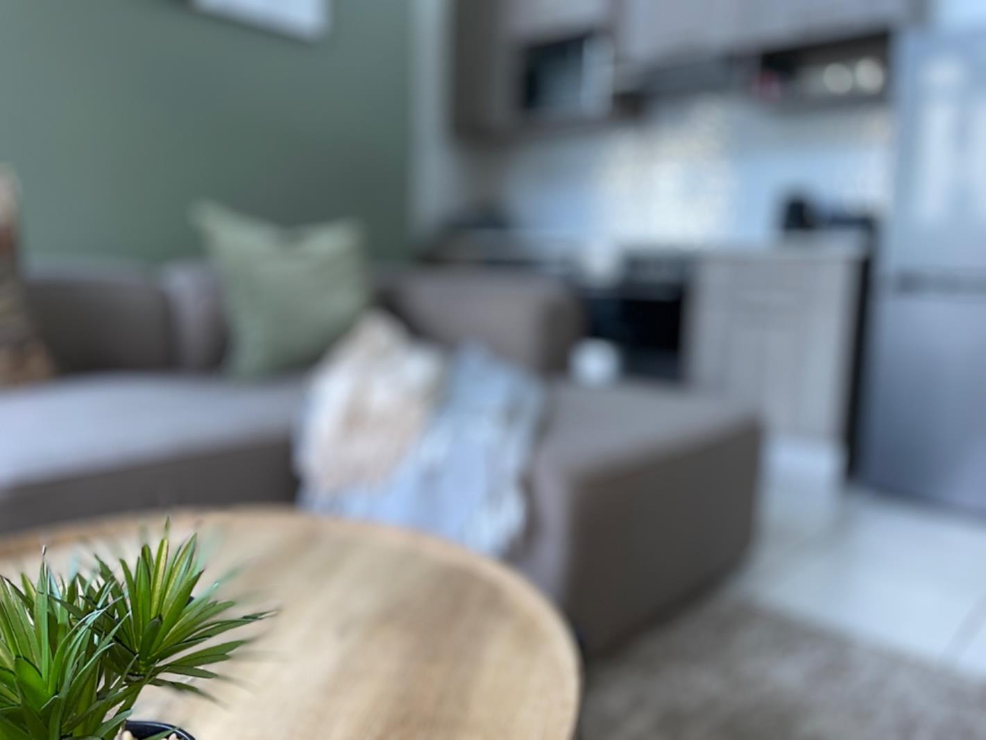 2 Bedroom Apartment in Rosebank