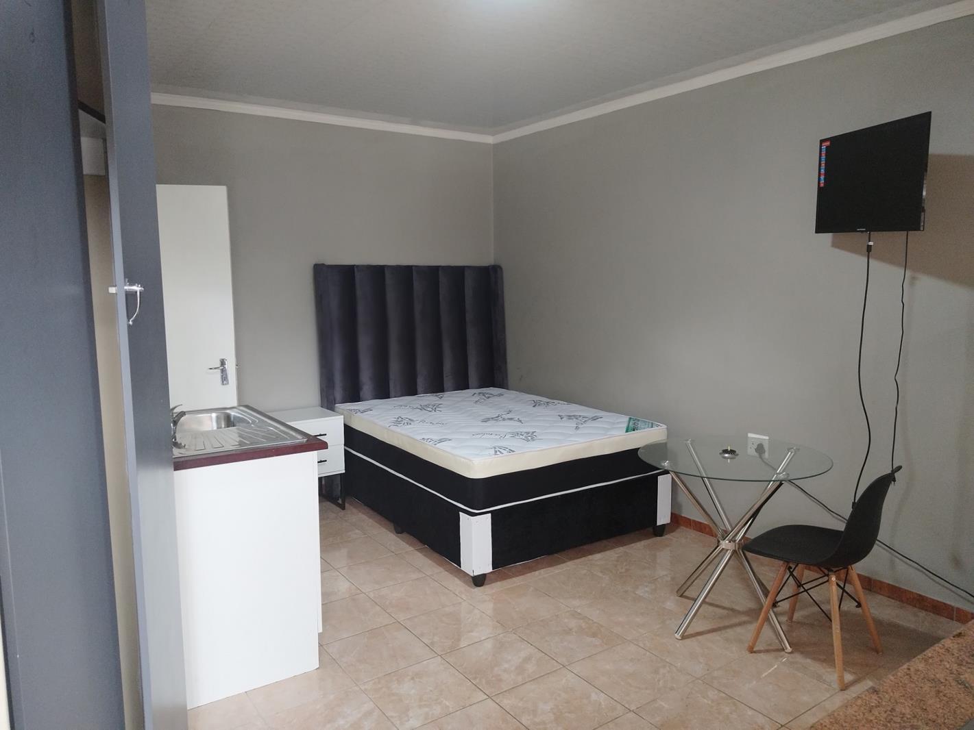 1 Bedroom House in Auckland Park