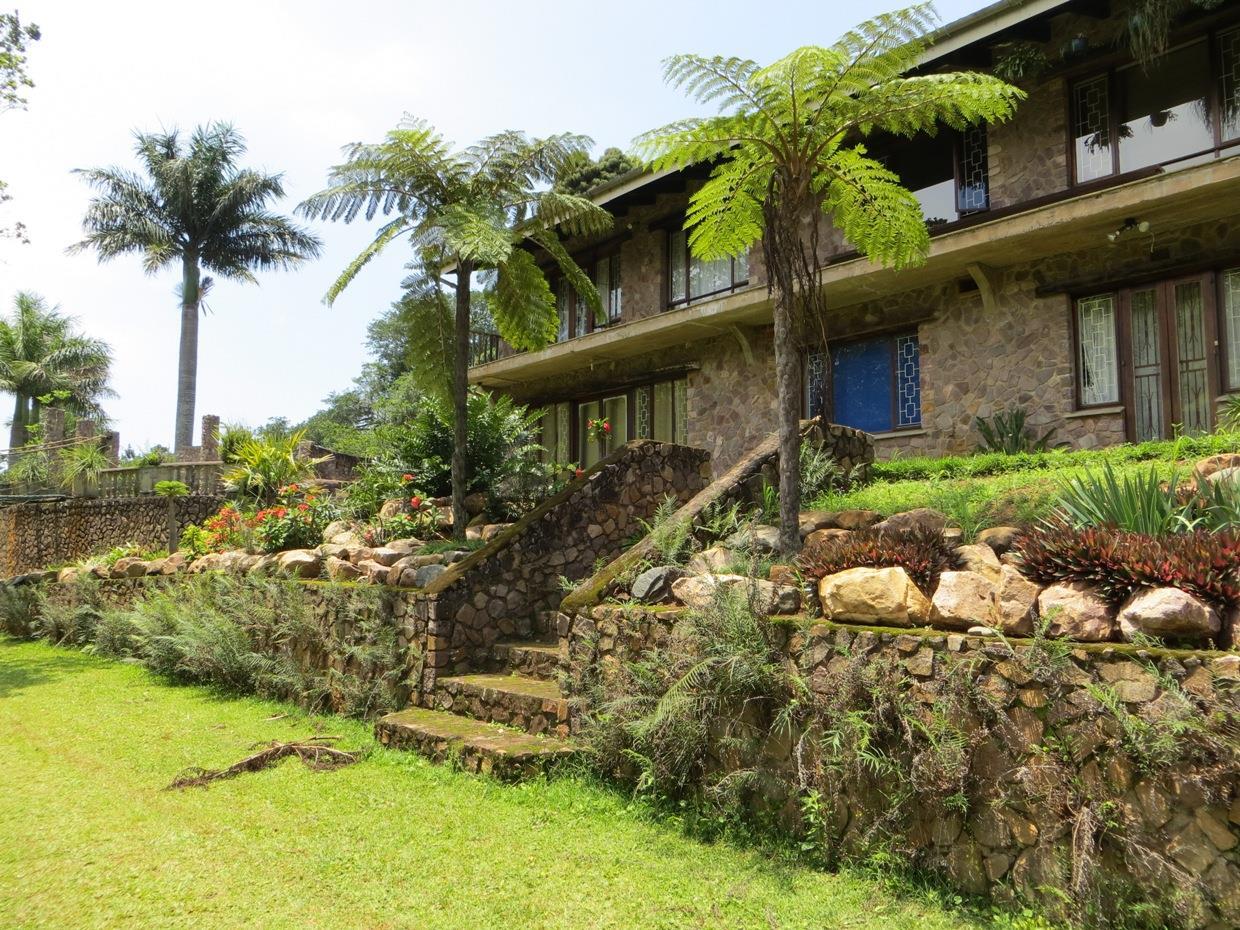 5 Bedroom House in Waterfall