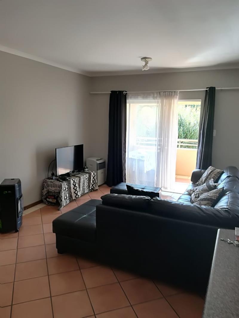 2 Bedroom Simplex in Olympus