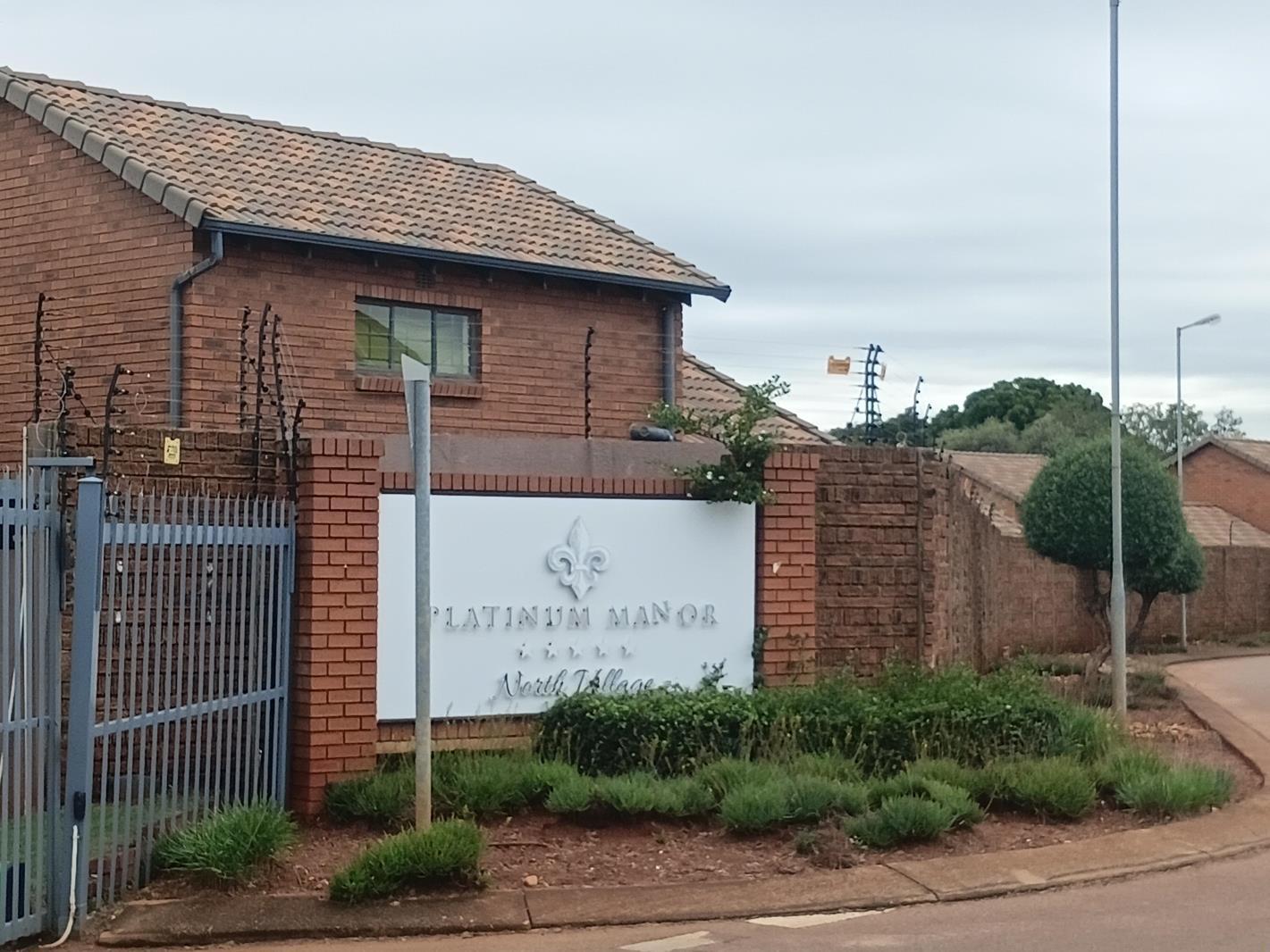 4 Bedroom Duplex in Chantelle
