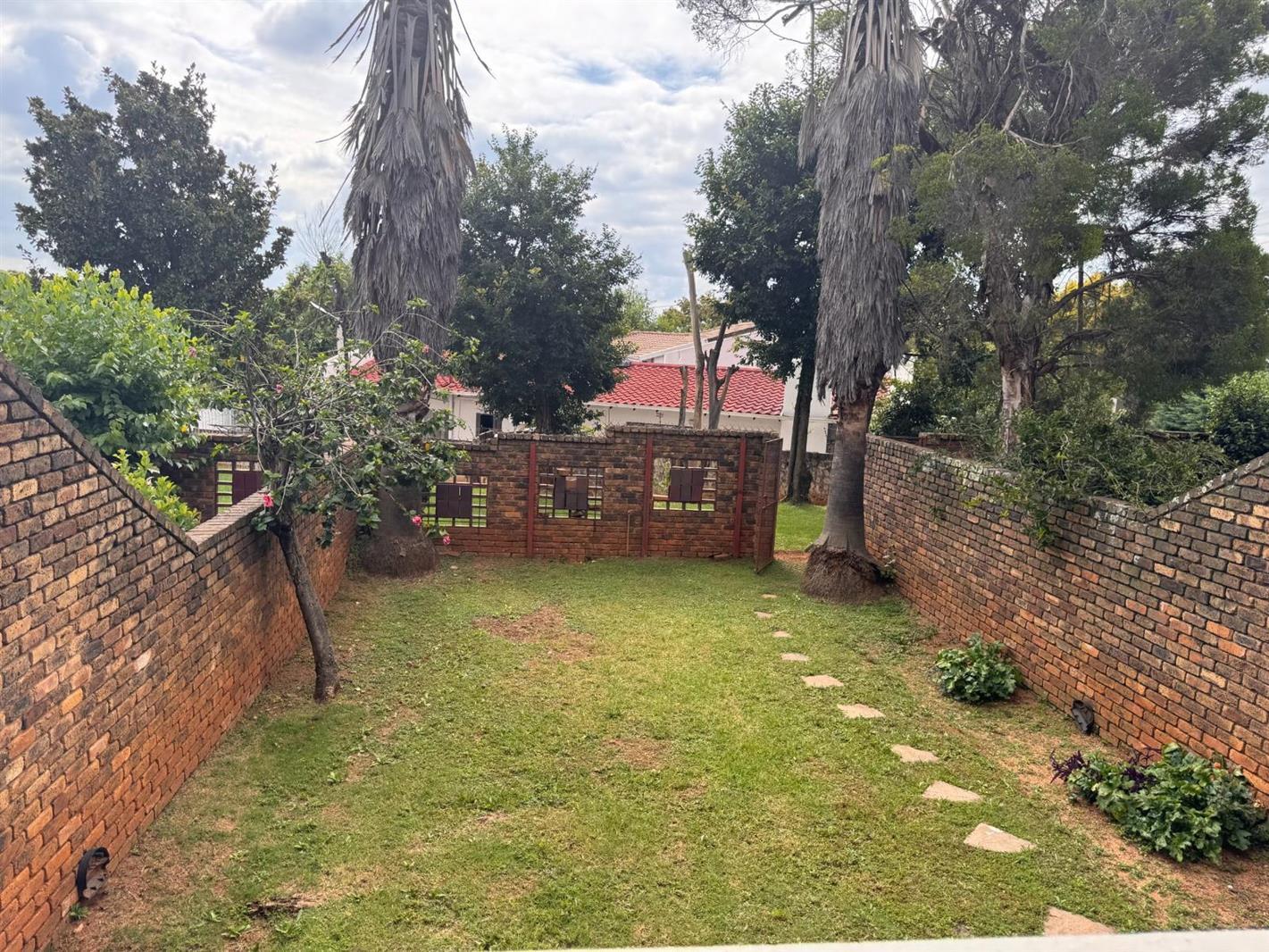 4 Bedroom Townhouse in Bramley Park