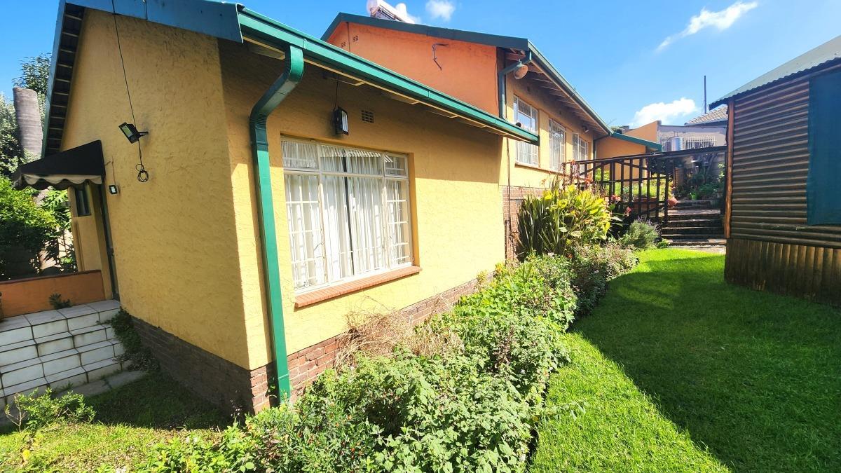 3 Bedroom House in Woodmere