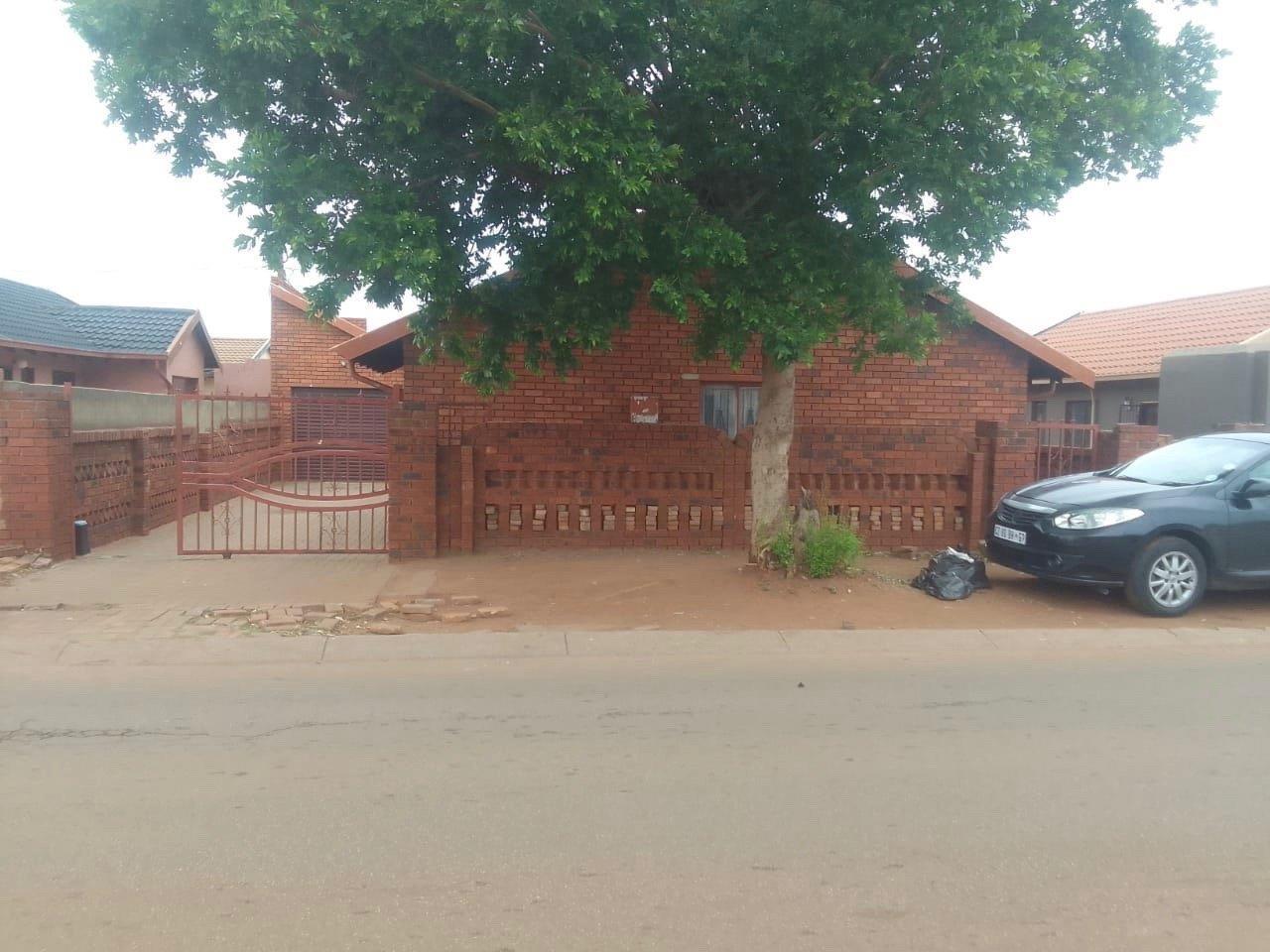 3 Bedroom House in Protea Glen