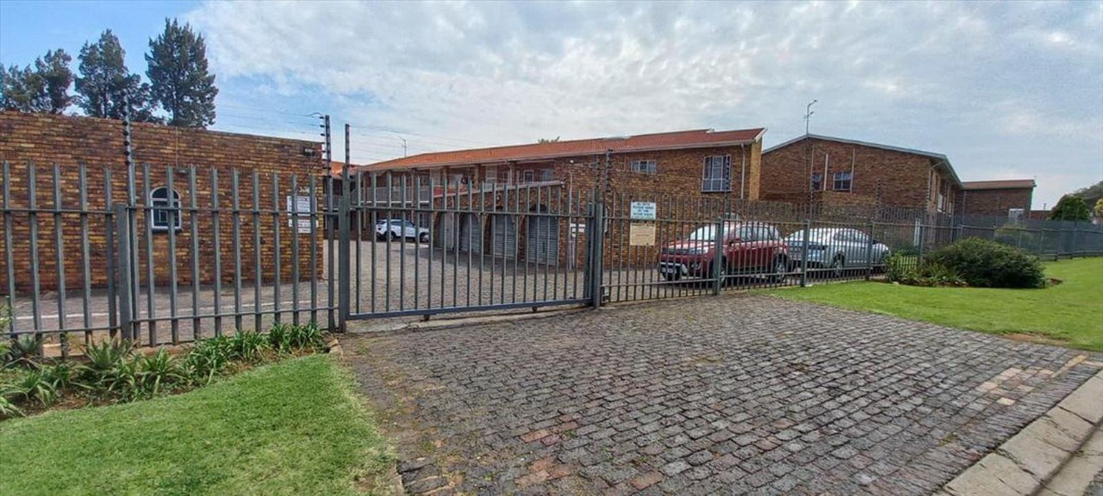 2 Bedroom Townhouse in Edleen