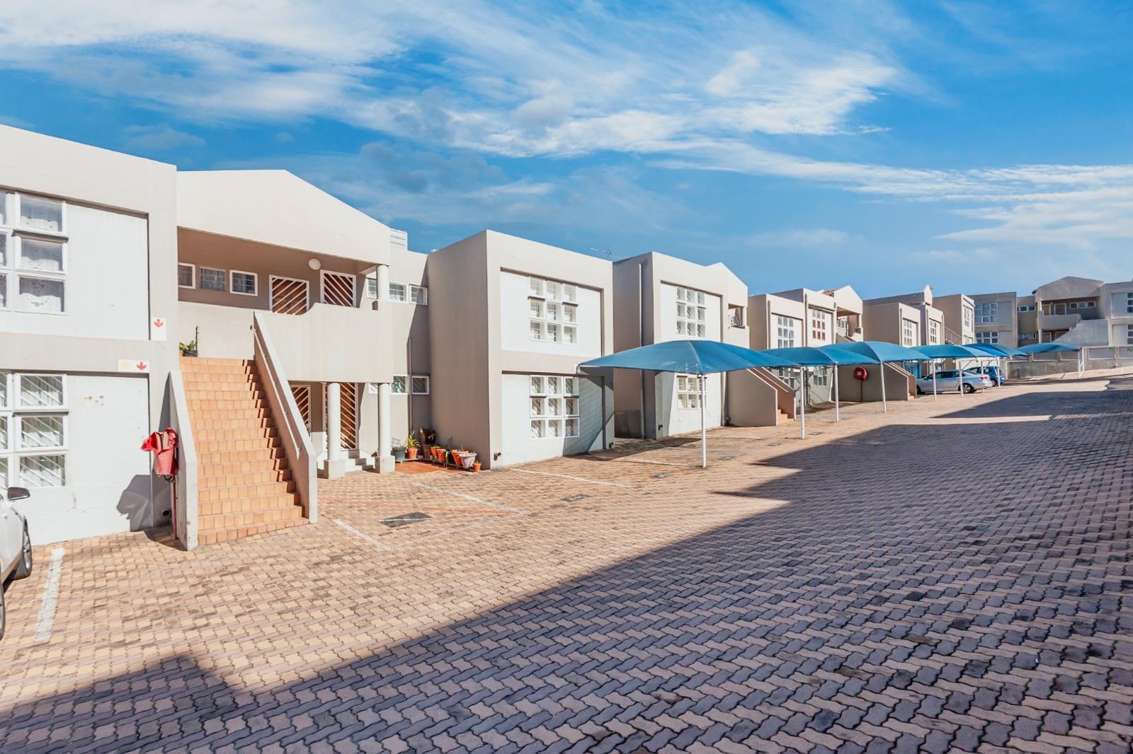 2 Bedroom Apartment in Oakdene