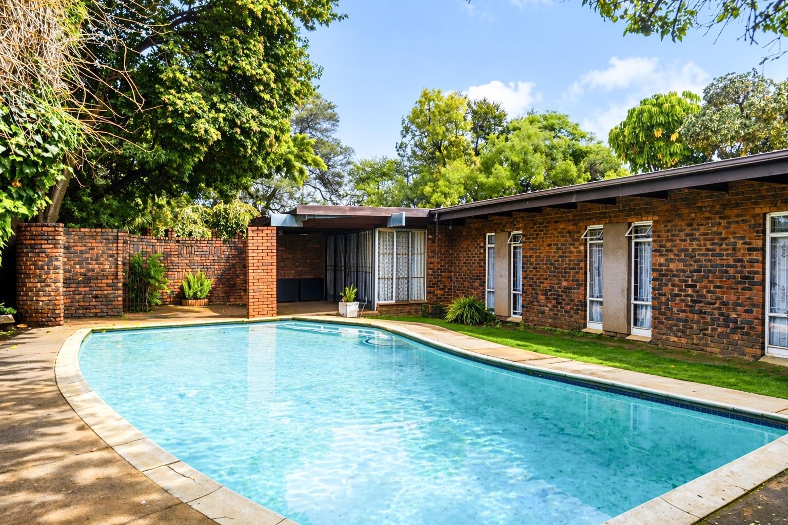 5 Bedroom House in East Lynne