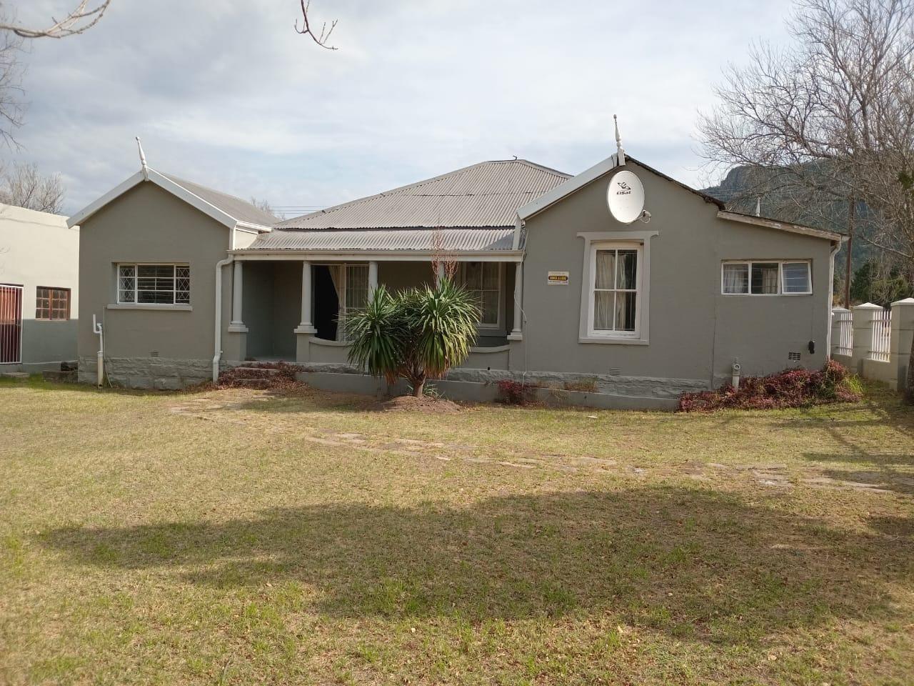 4 Bedroom House in Cathcart