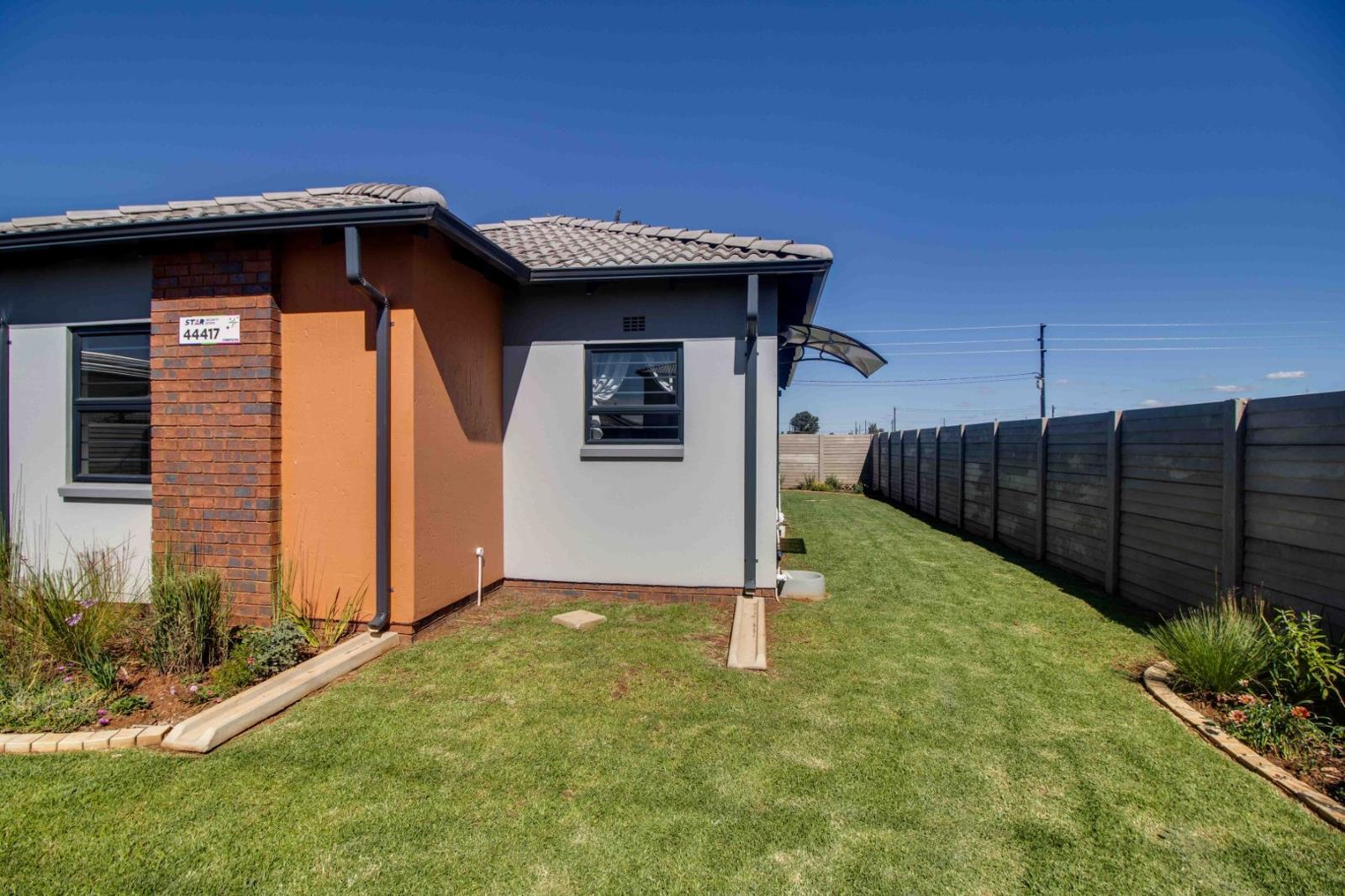 2 Bedroom House in Protea Glen