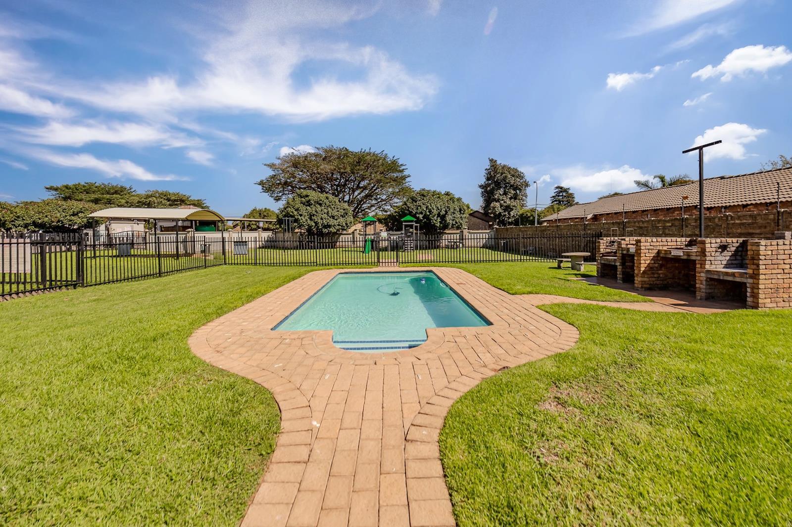 2 Bedroom Apartment in Bergbron