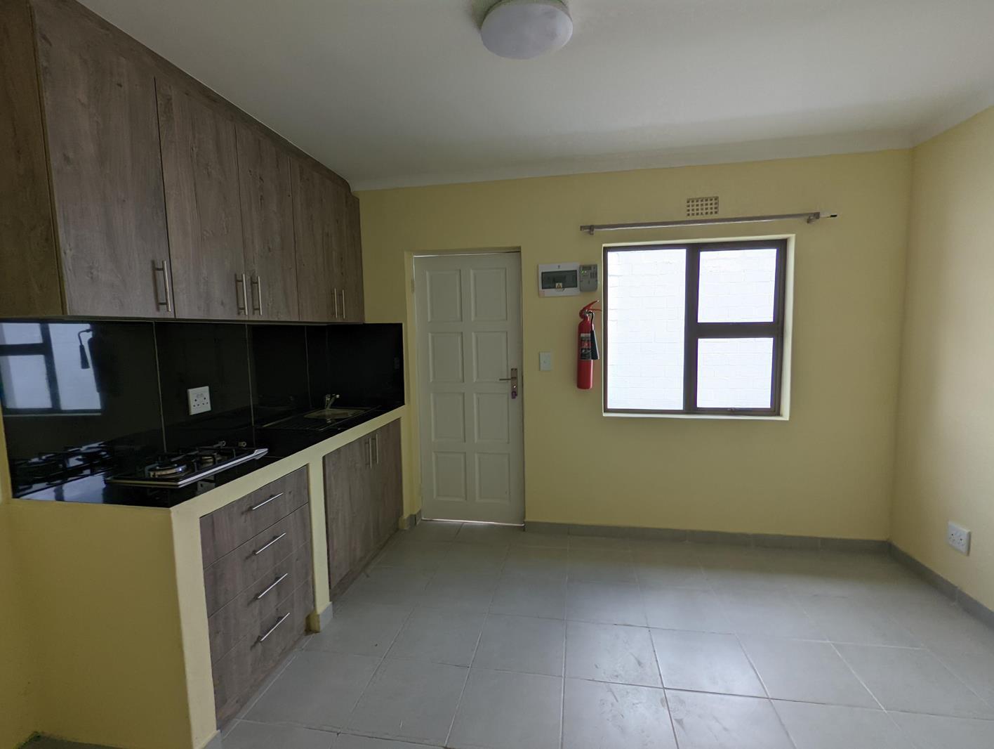 1 Bedroom Apartment in Parow Valley