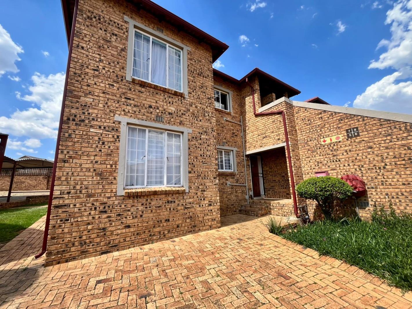 2 Bedroom Apartment in Strubens Valley