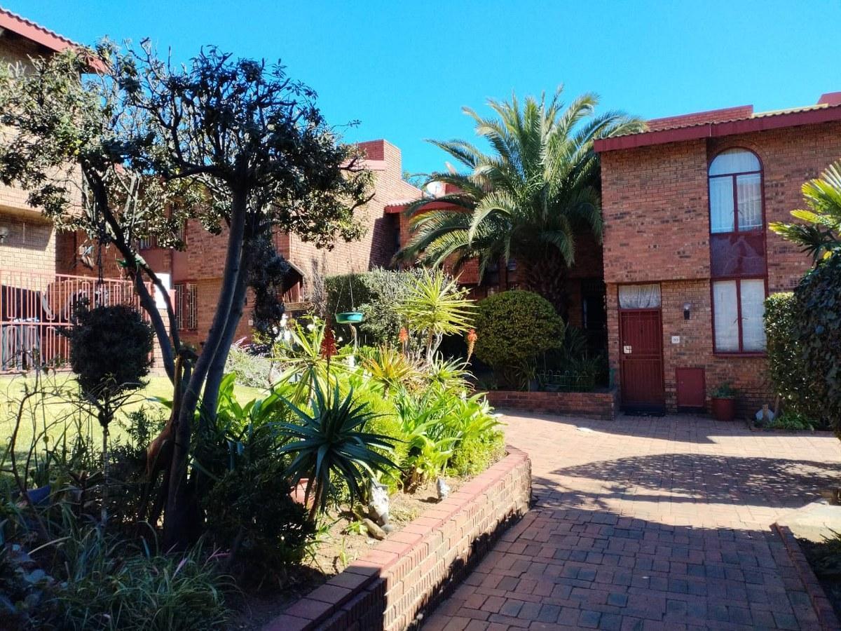 2 Bedroom Townhouse in The Hill
