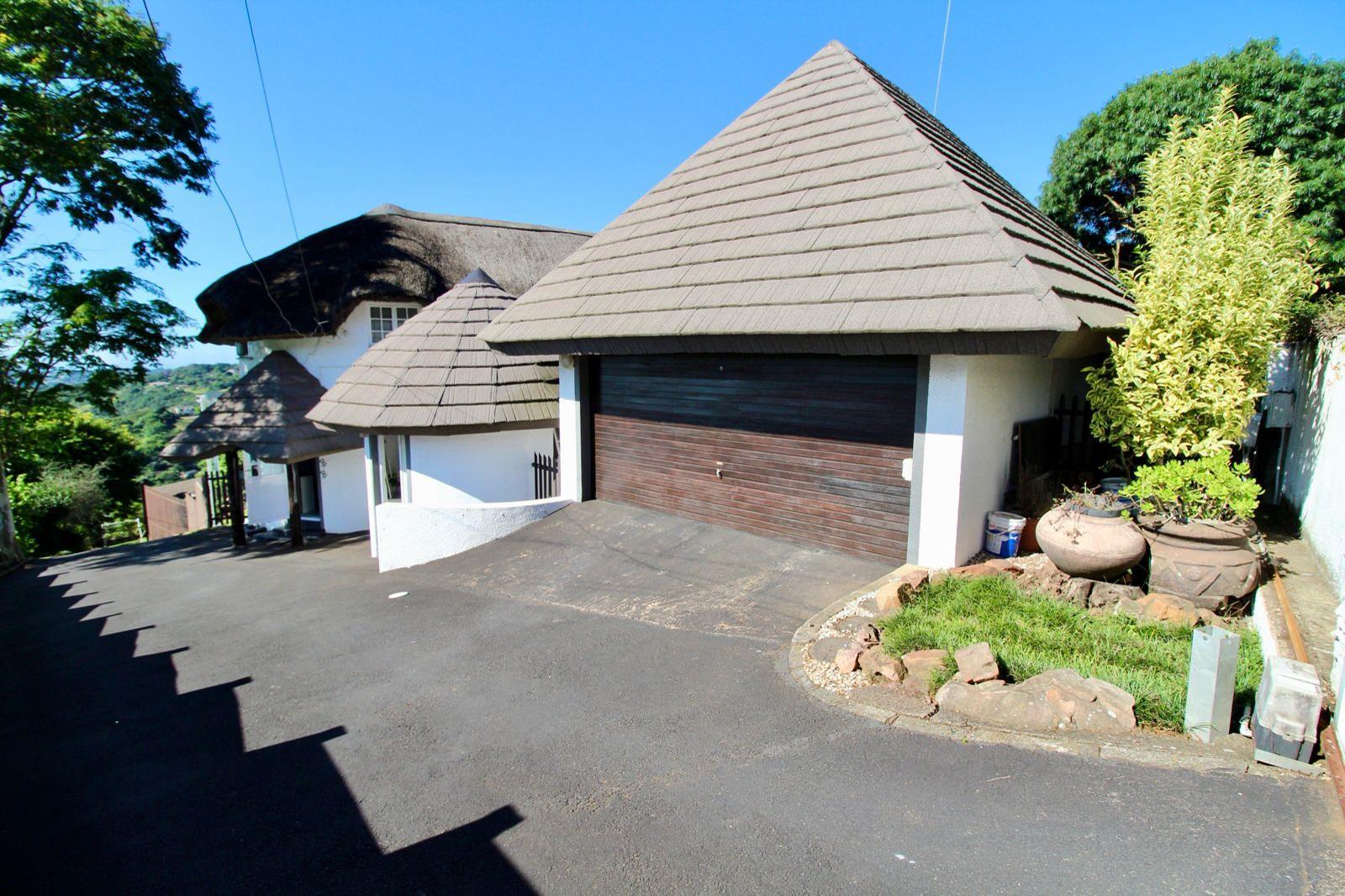 3 Bedroom House in Waterfall