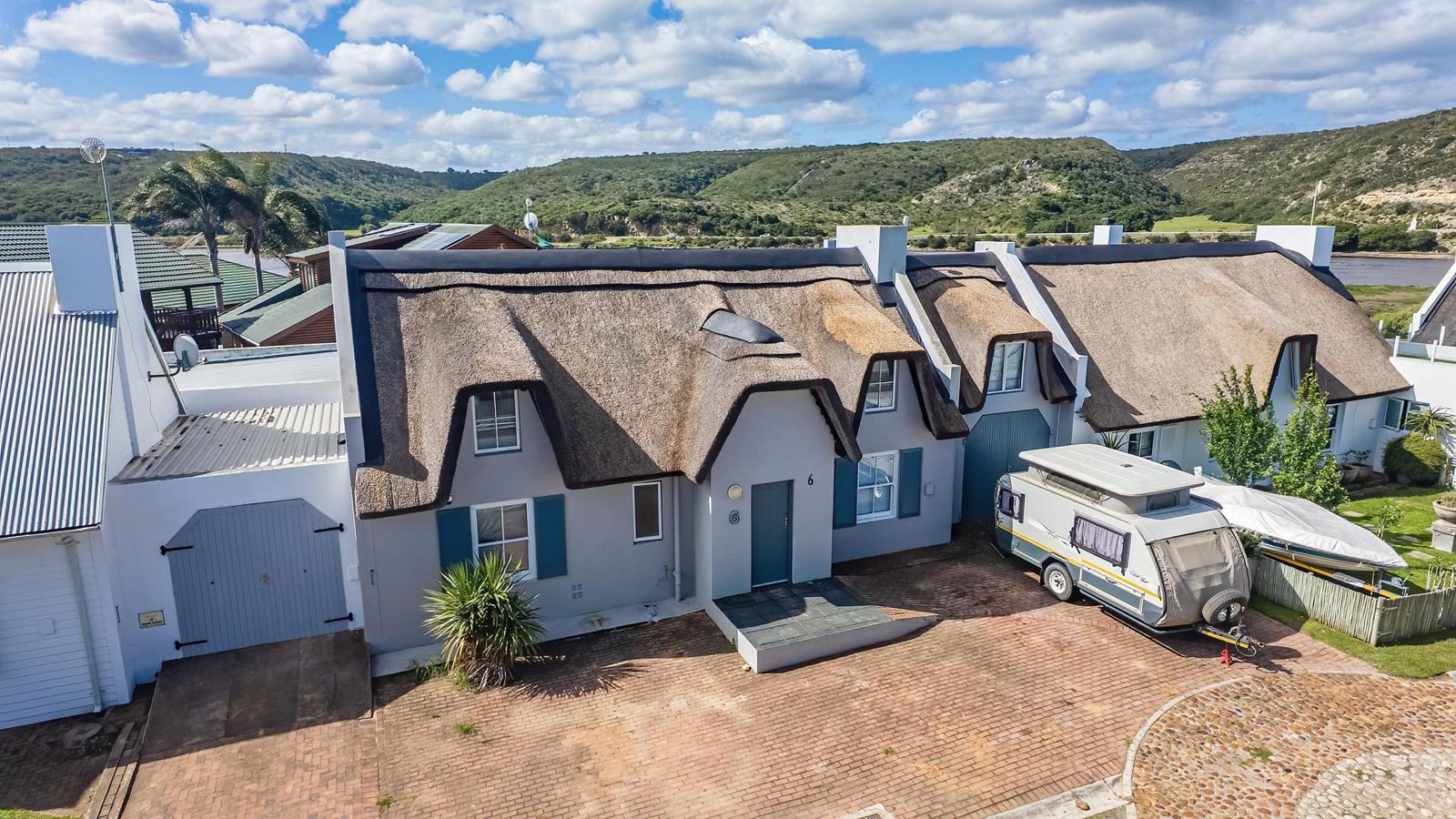 5 Bedroom House in Stilbaai Wes