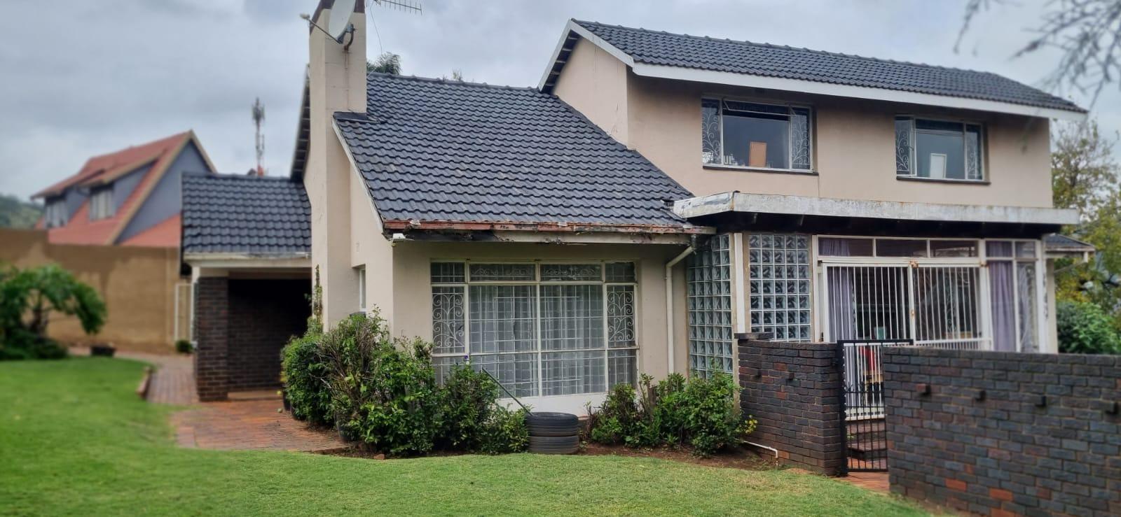 2 Bedroom House in Mondeor