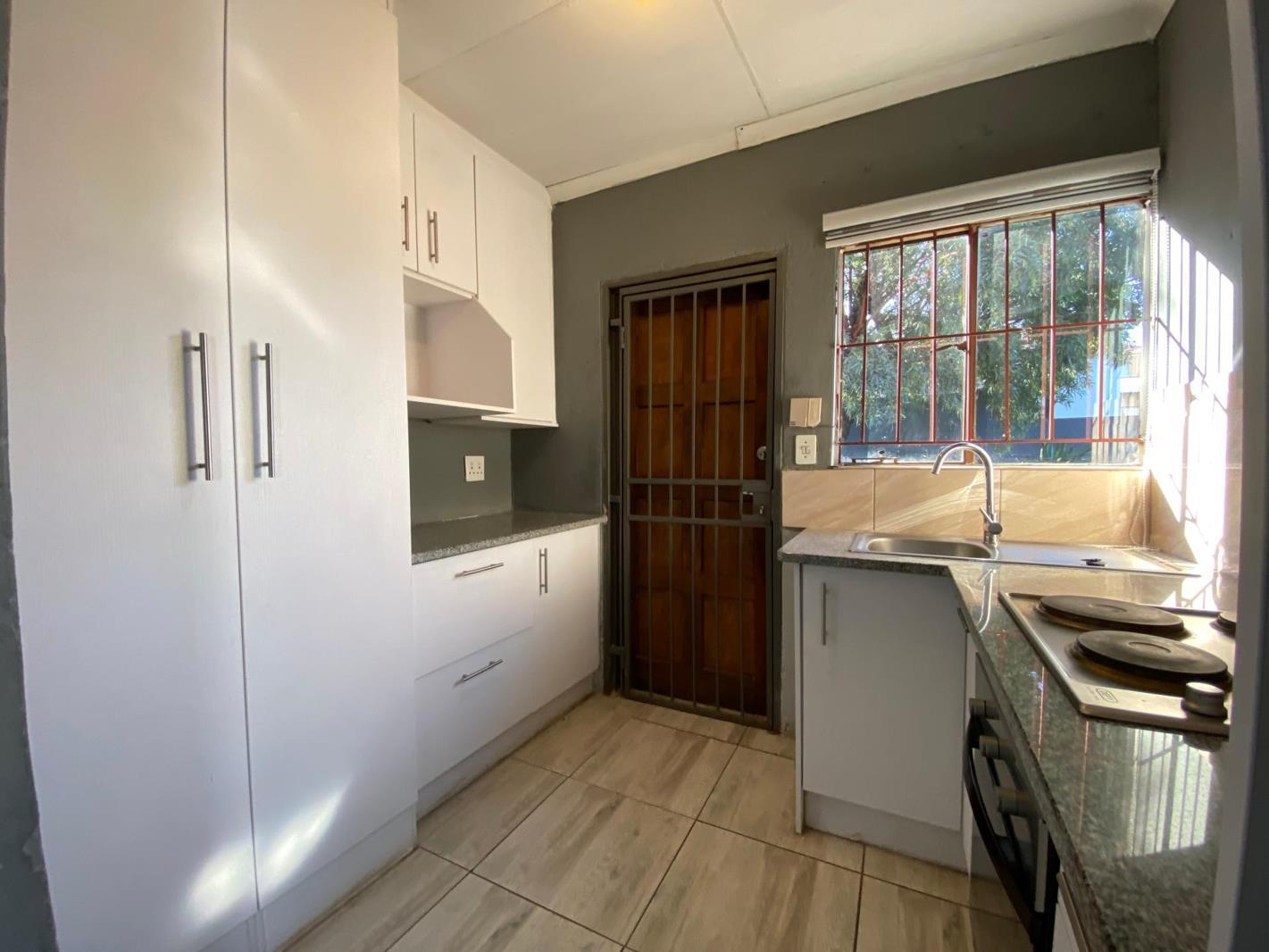 1 Bedroom Garden Cottage in Liefde en Vrede