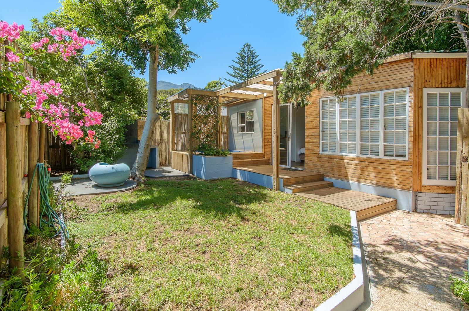 1 Bedroom House in Noordhoek
