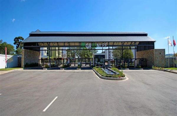 1 Bedroom Apartment in Linbro Park