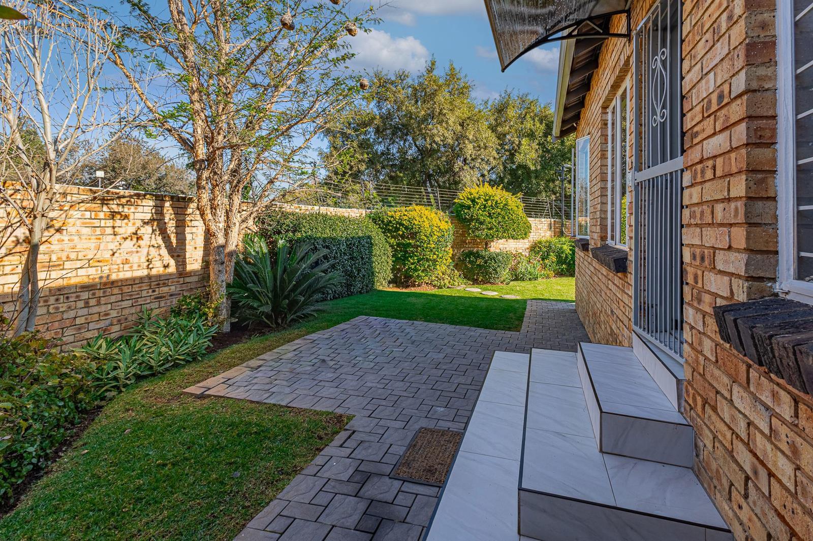 3 Bedroom Townhouse in Cloverdene