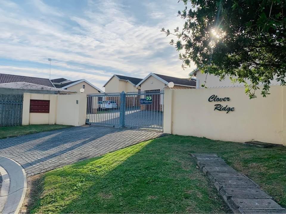 3 Bedroom Townhouse in Nahoon Valley Park