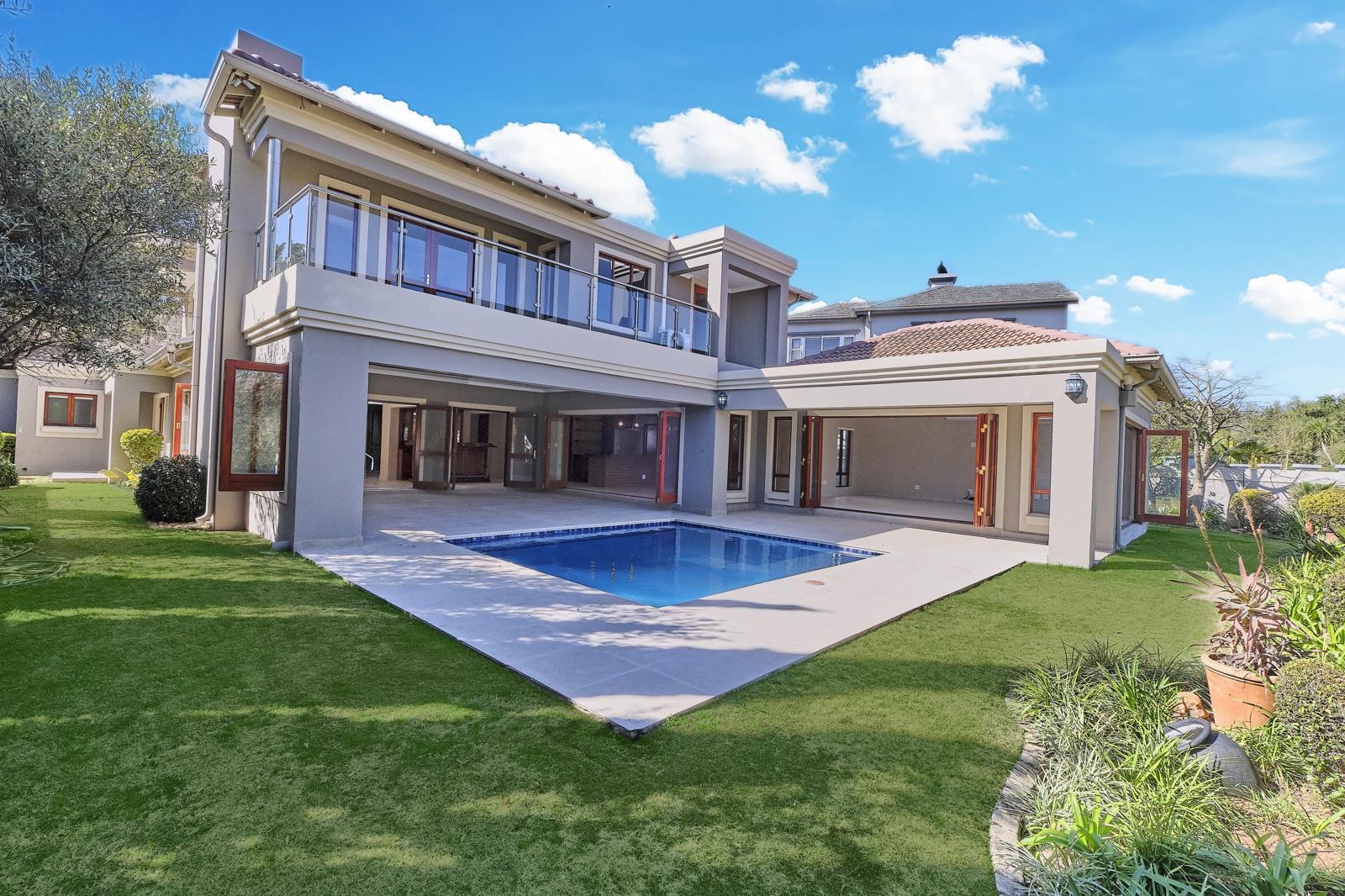 4 Bedroom House in Eagle Canyon Golf Estate