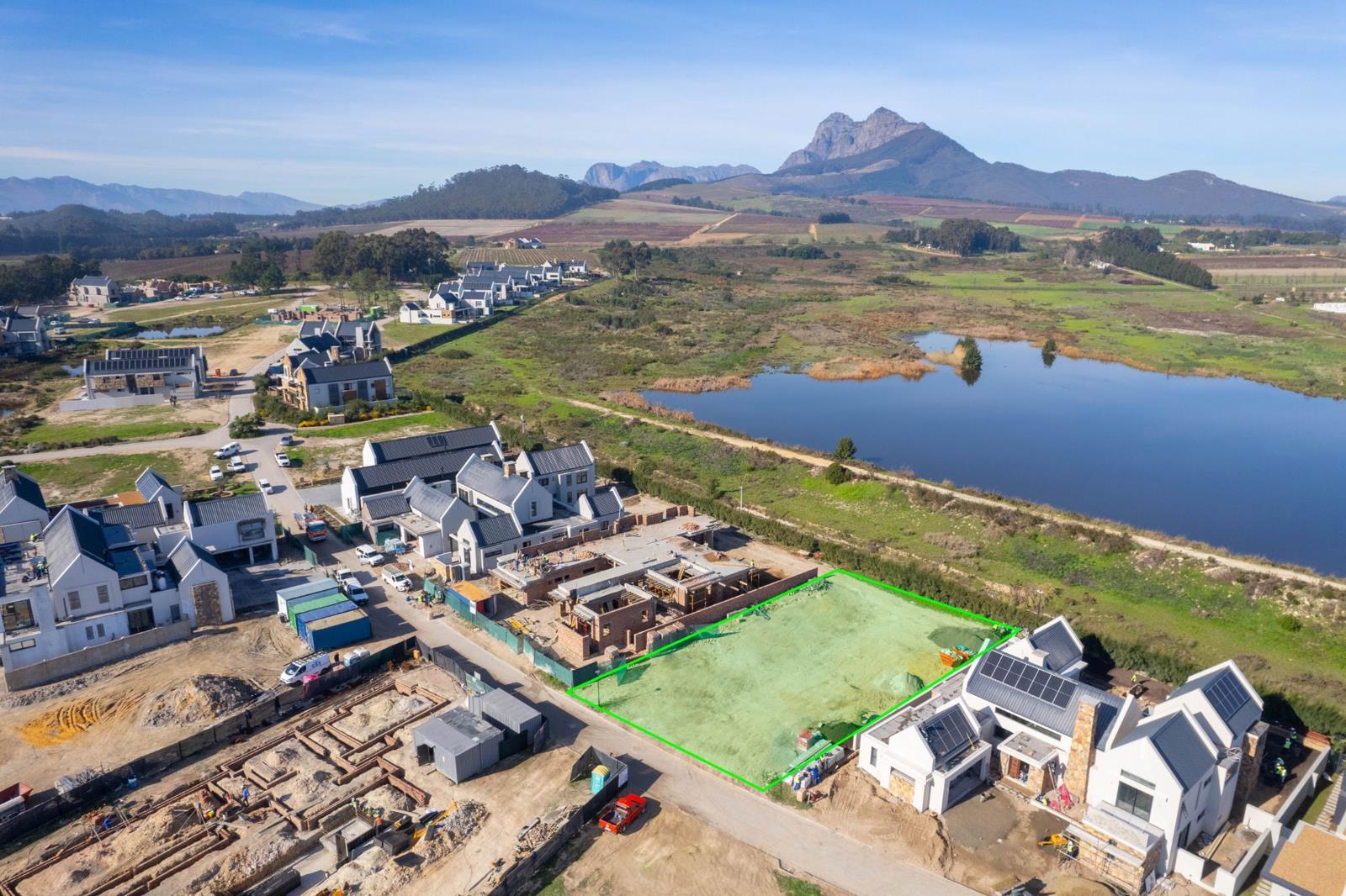 1 080 m² Land available in Stellenbosch Central