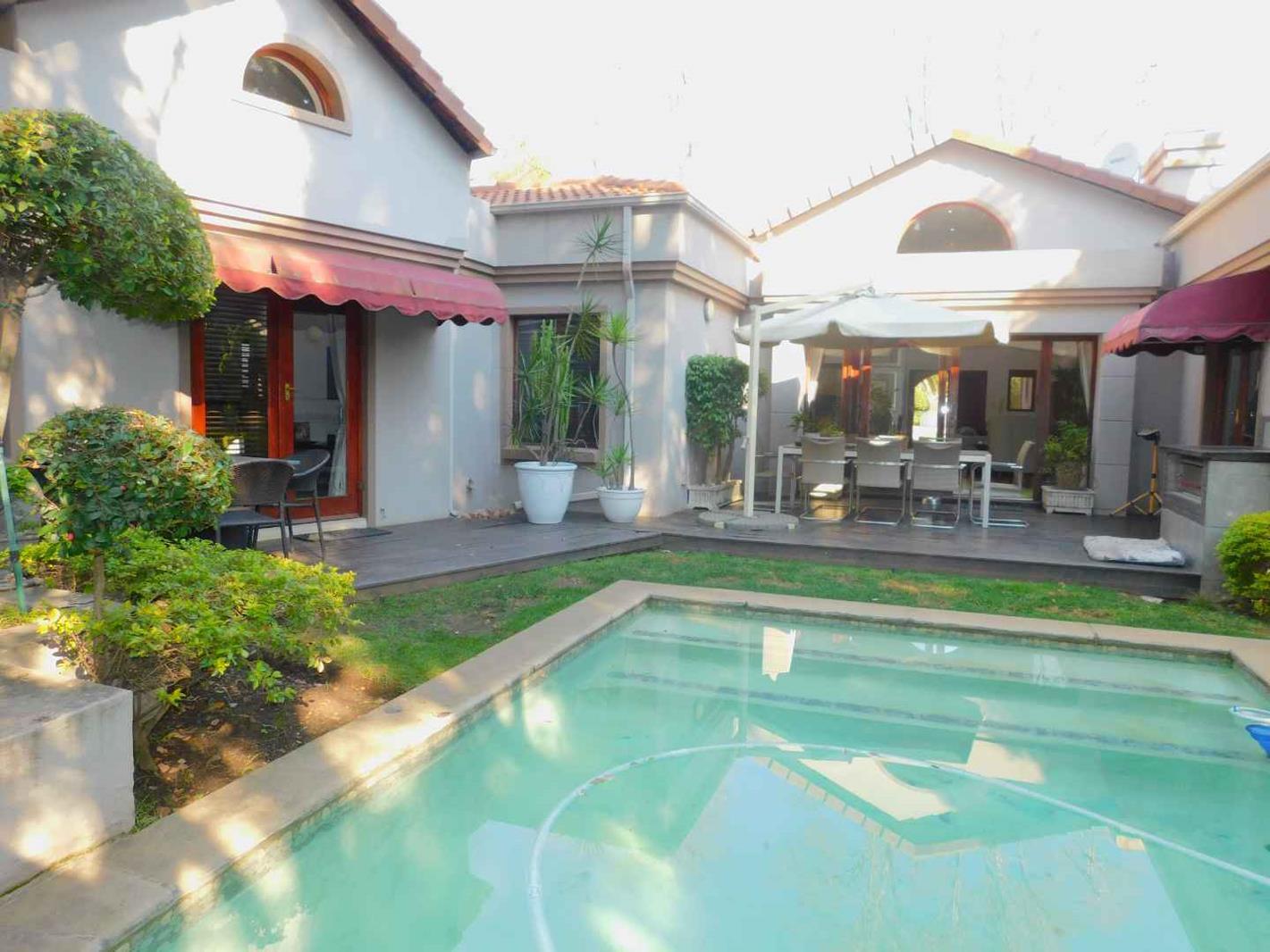 3 Bedroom Cluster in Bryanston