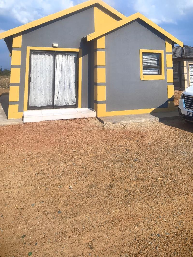 2 Bedroom House in Springs Central
