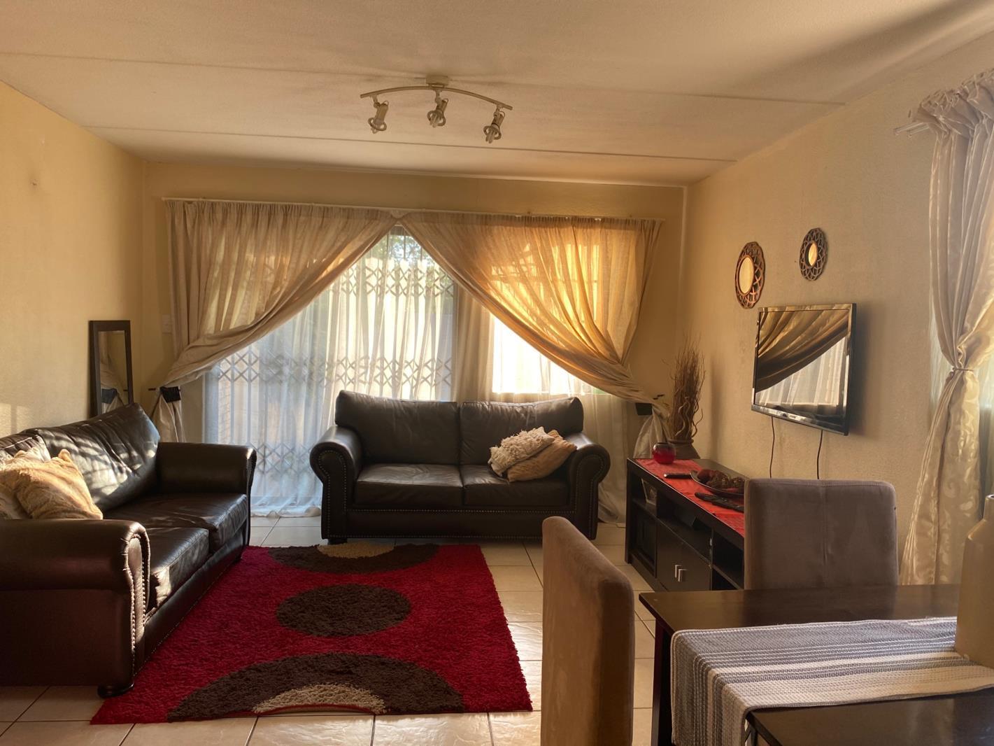 2 Bedroom Townhouse in Bedfordview