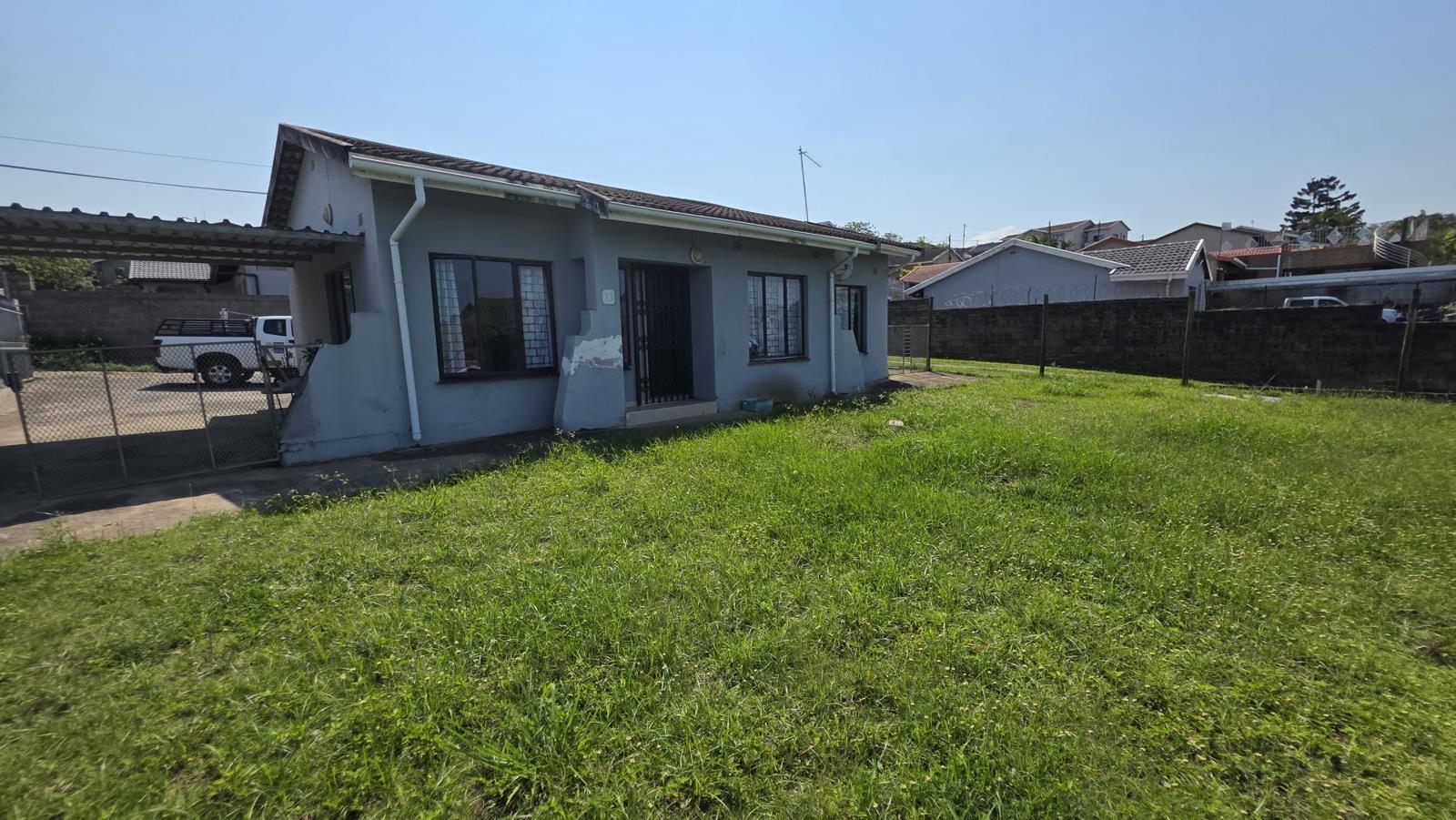 2 Bedroom House in Stanger Manor