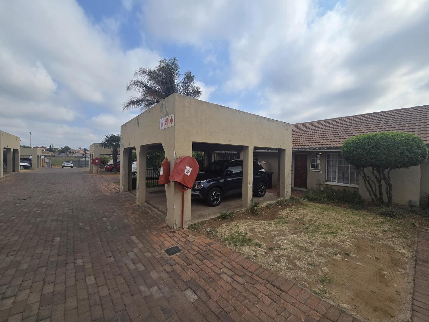 2 Bedroom Apartment in Norkem Park