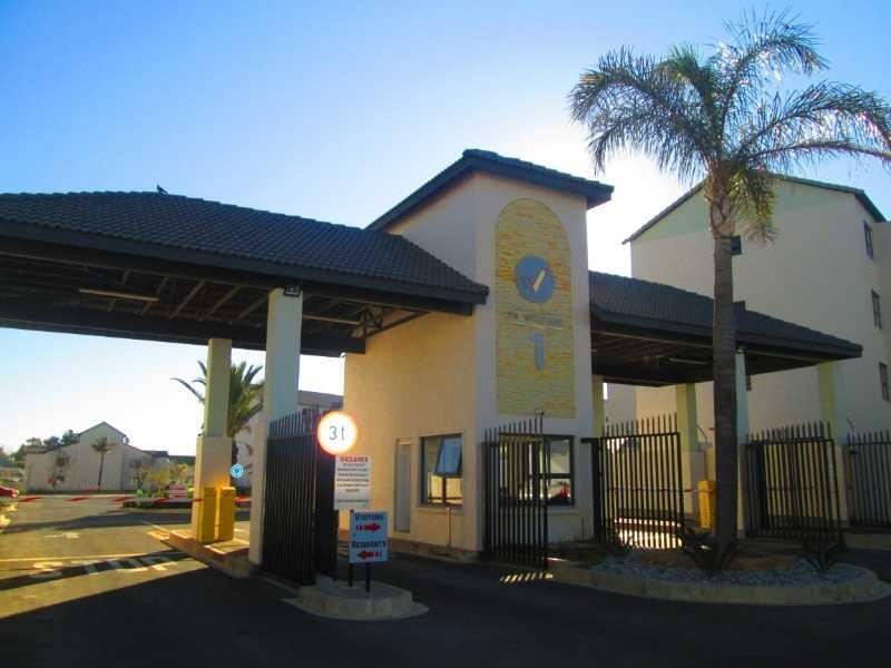 1 Bedroom Flat in Erand Gardens