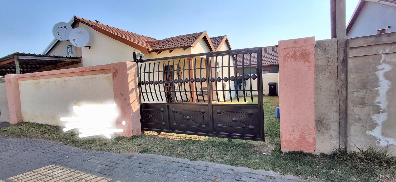 2 Bedroom House in Fleurhof
