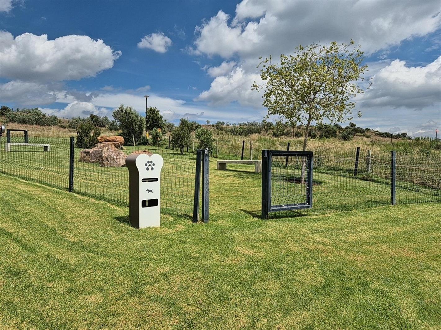 563 m² Land available in Potchefstroom Central