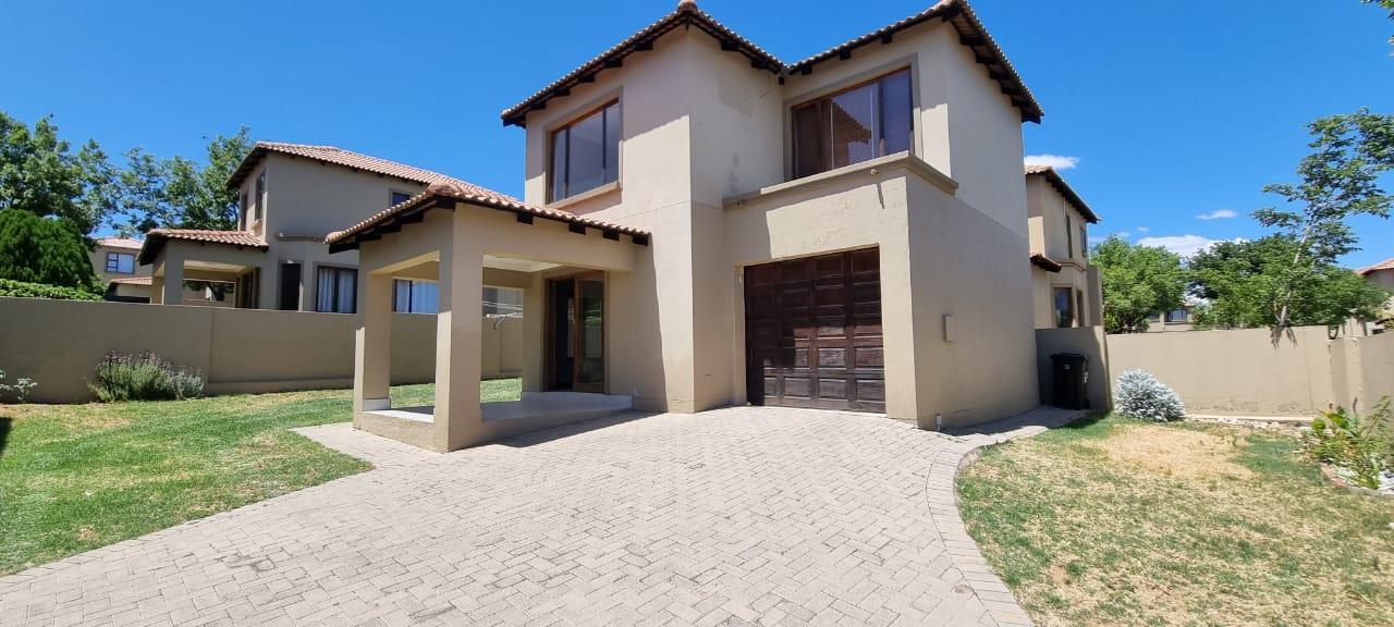 2 Bedroom House in Kyalami Hills