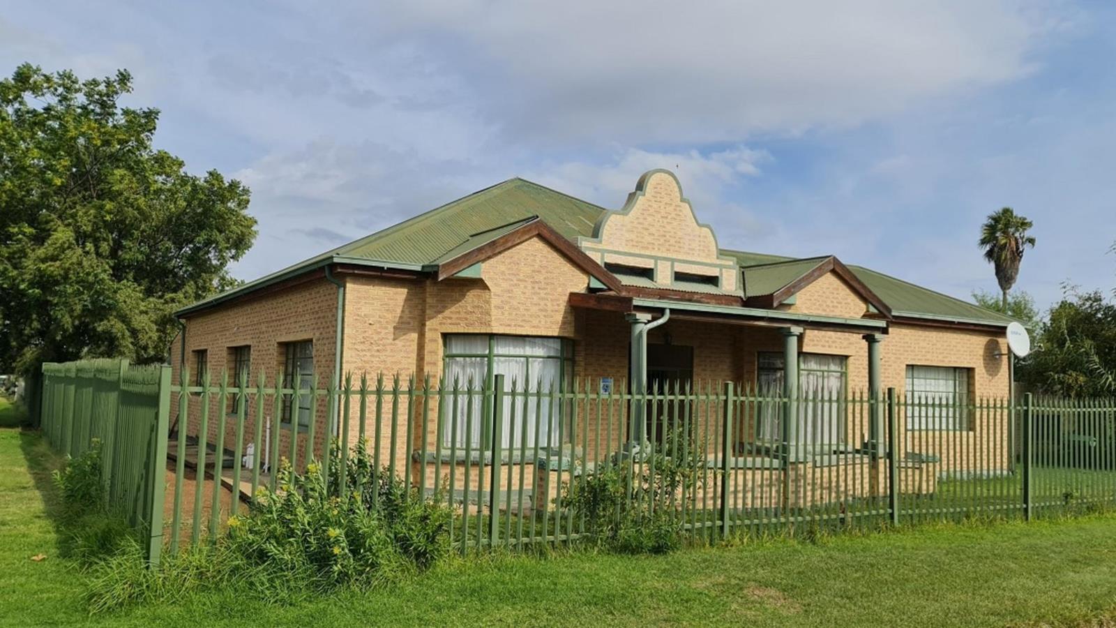 5 Bedroom House in Marquard