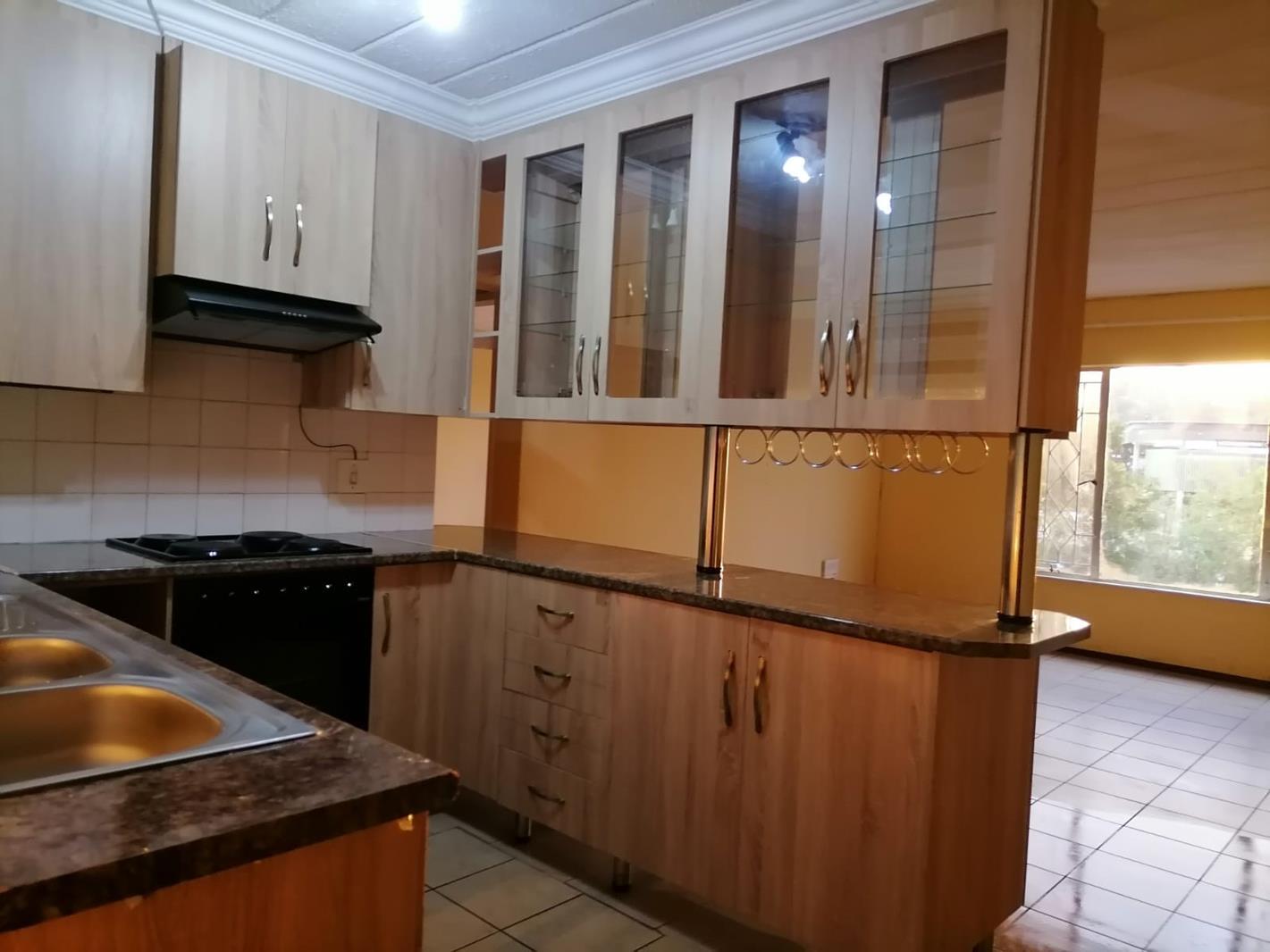 2 Bedroom Apartment in Helderkruin