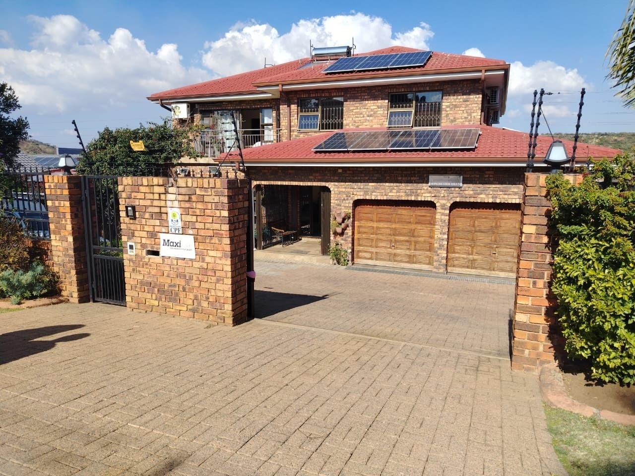 6 Bedroom House in Winchester Hills