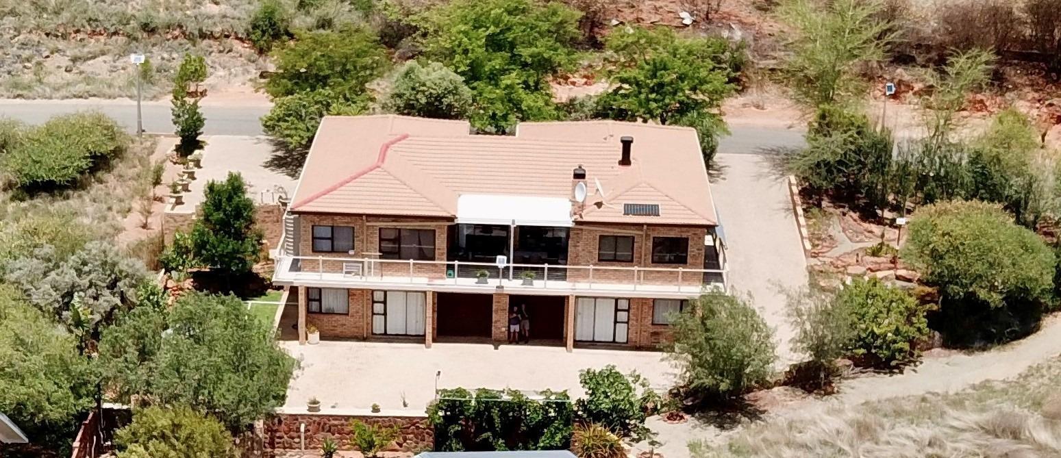 4 Bedroom House in Vanderkloof