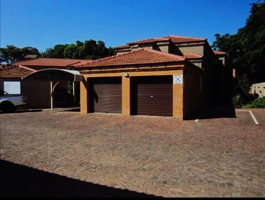 3 Bedroom Apartment in Rustenburg Central