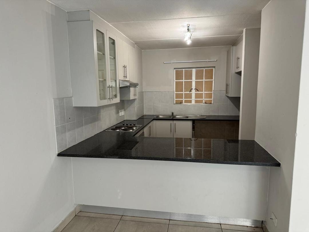 2 Bedroom Apartment in Dainfern