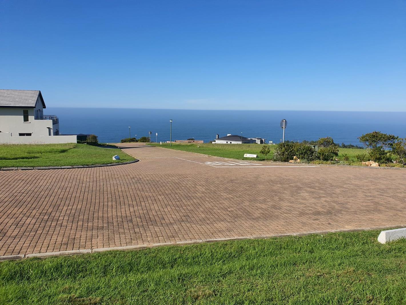 629 m² Land available in Le Grand Estate