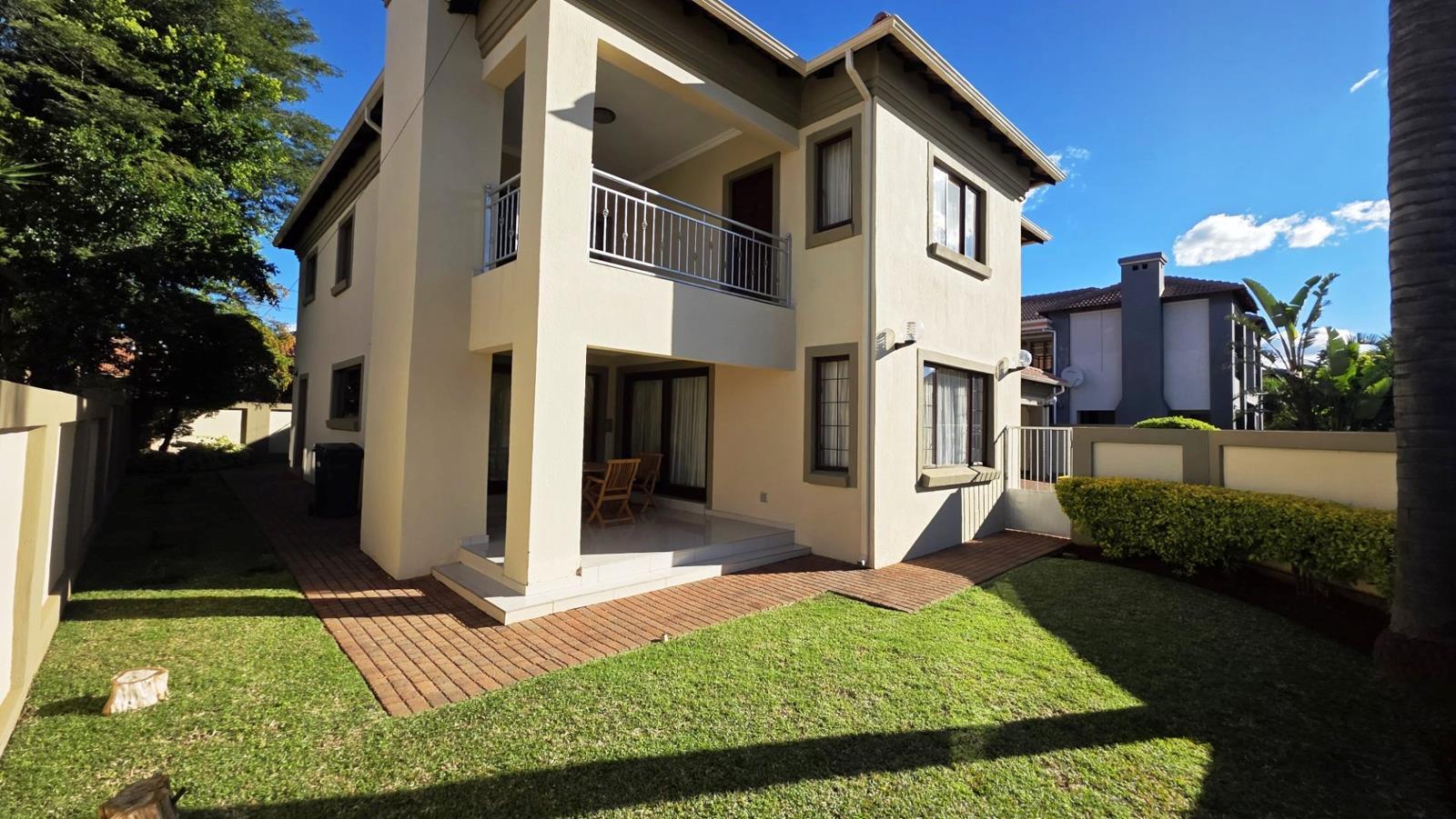 4 Bedroom House in Montana Tuine